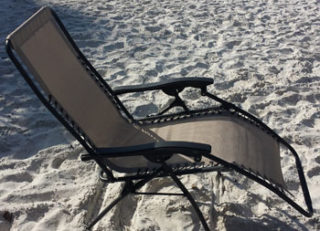 baby-rentals-beach-lounger